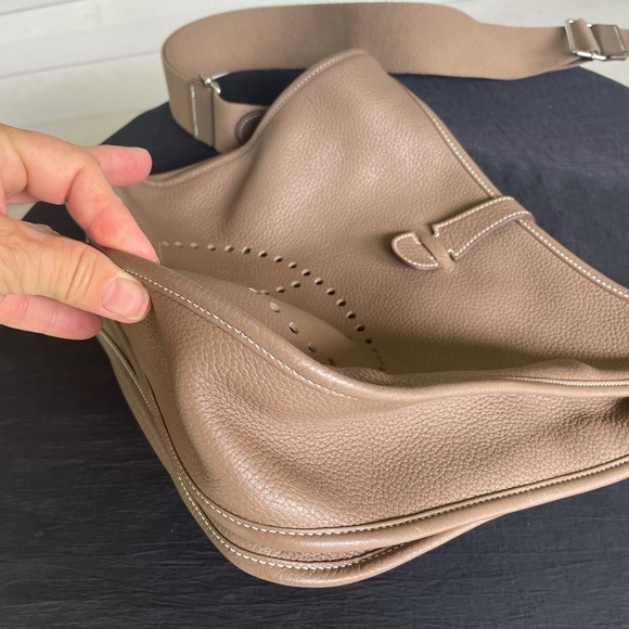 Evelyne GM (33) Clemence 
Etoupe PHW - Picture 5 of 12